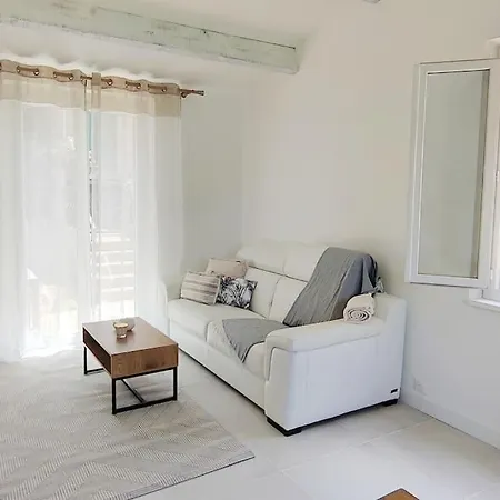 Villa Maison Au Village Et Au Calme Totalement Rénovée.