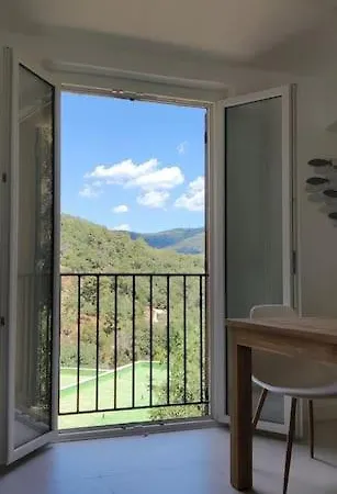 Maison Au Village Et Au Calme Totalement Rénovée.