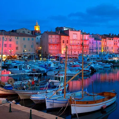 Maison Au Village Et Au Calme Totalement Rénovée. * Grimaud