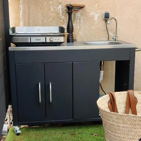 Maison Au Village Et Au Calme Totalement Rénovée. * Grimaud